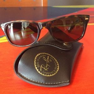 Ray Ban New Wayfarer sun glasses men/woman + case